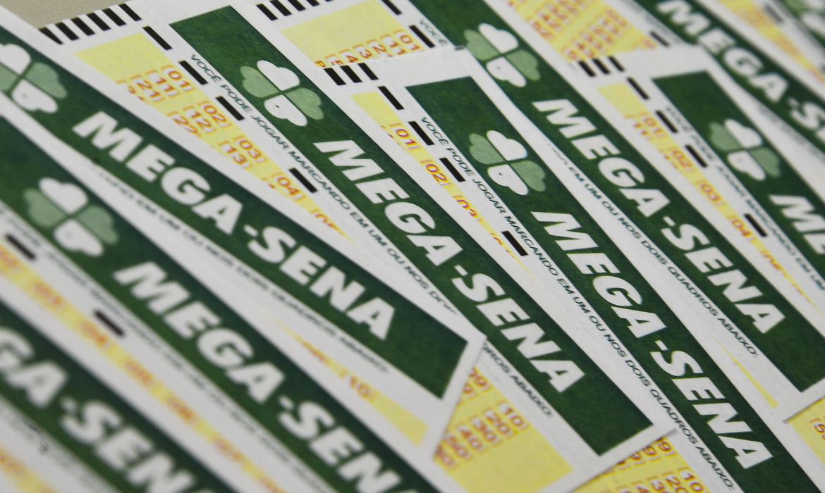 Mega-Sena 2615: ninguém acerta as dezenas e prêmio vai a R$ 40 milhões